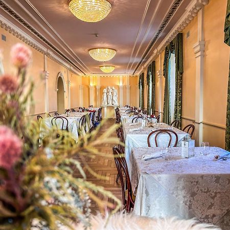 Hotel Moderno Restaurant Serina  Luaran gambar